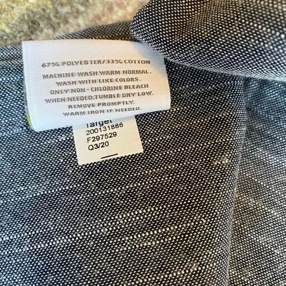 Threshold  Table Throw - Picture 2 of 6